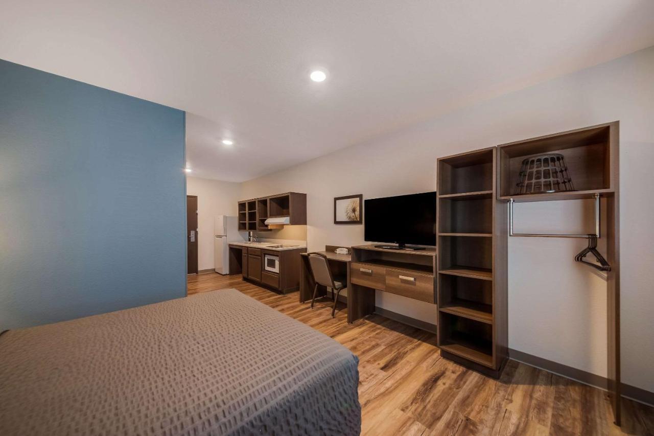 Woodspring Suites Wesley Chapel-Tampa Екстериор снимка
